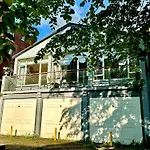 Quiet Residential Area Modern And Cozy Two Bed Apartment In Hampstead
