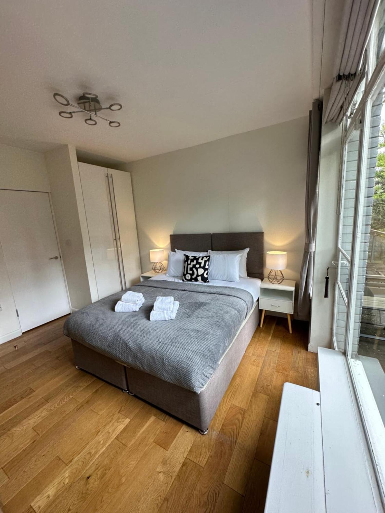 Quiet Residential Area Modern And Cozy Two Bed In Hampstead * Londra