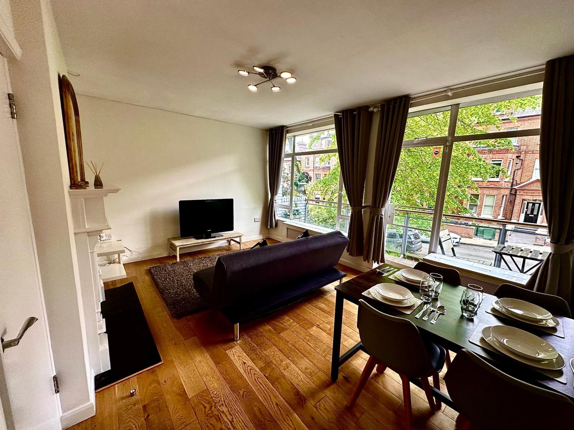Quiet Residential Area Modern And Cozy Two Bed In Hampstead * Londra