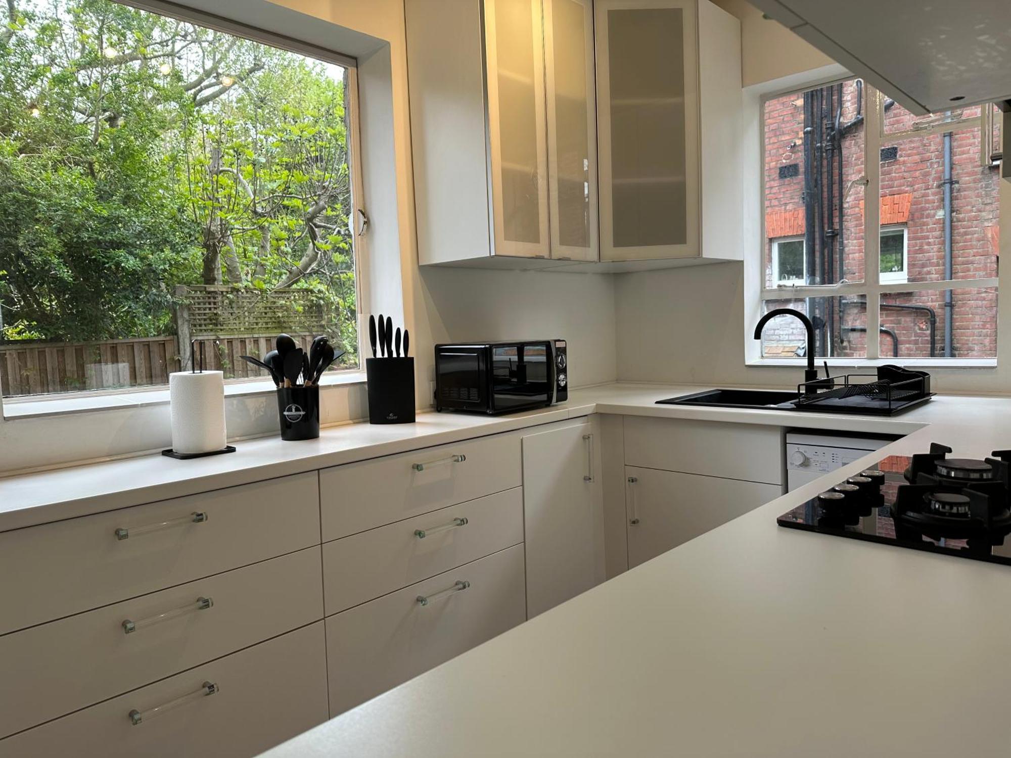 Quiet Residential Area Modern And Cozy Two Bed In Hampstead Appartamento *